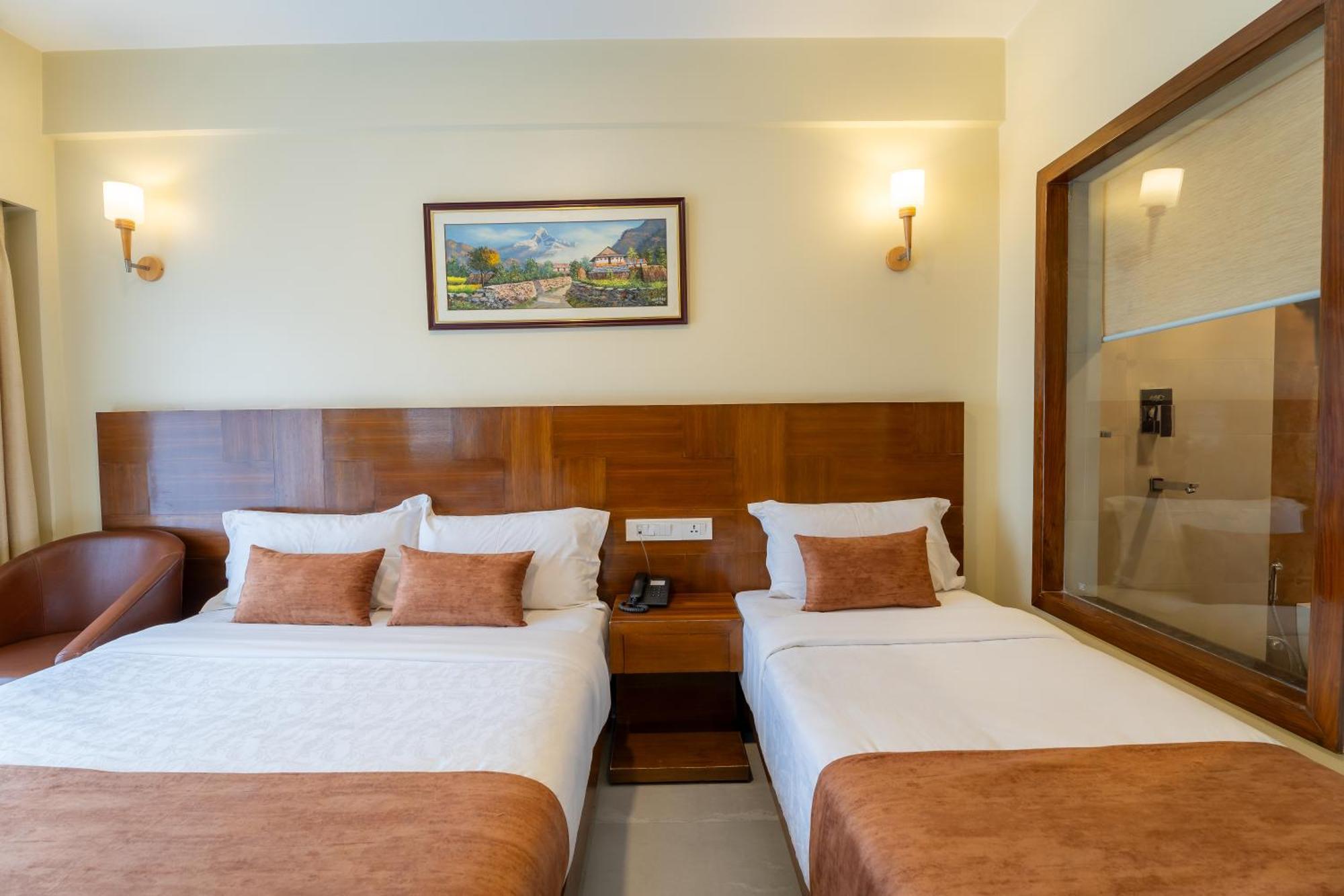 Hotel Haven O' Ganga Похара Екстериор снимка