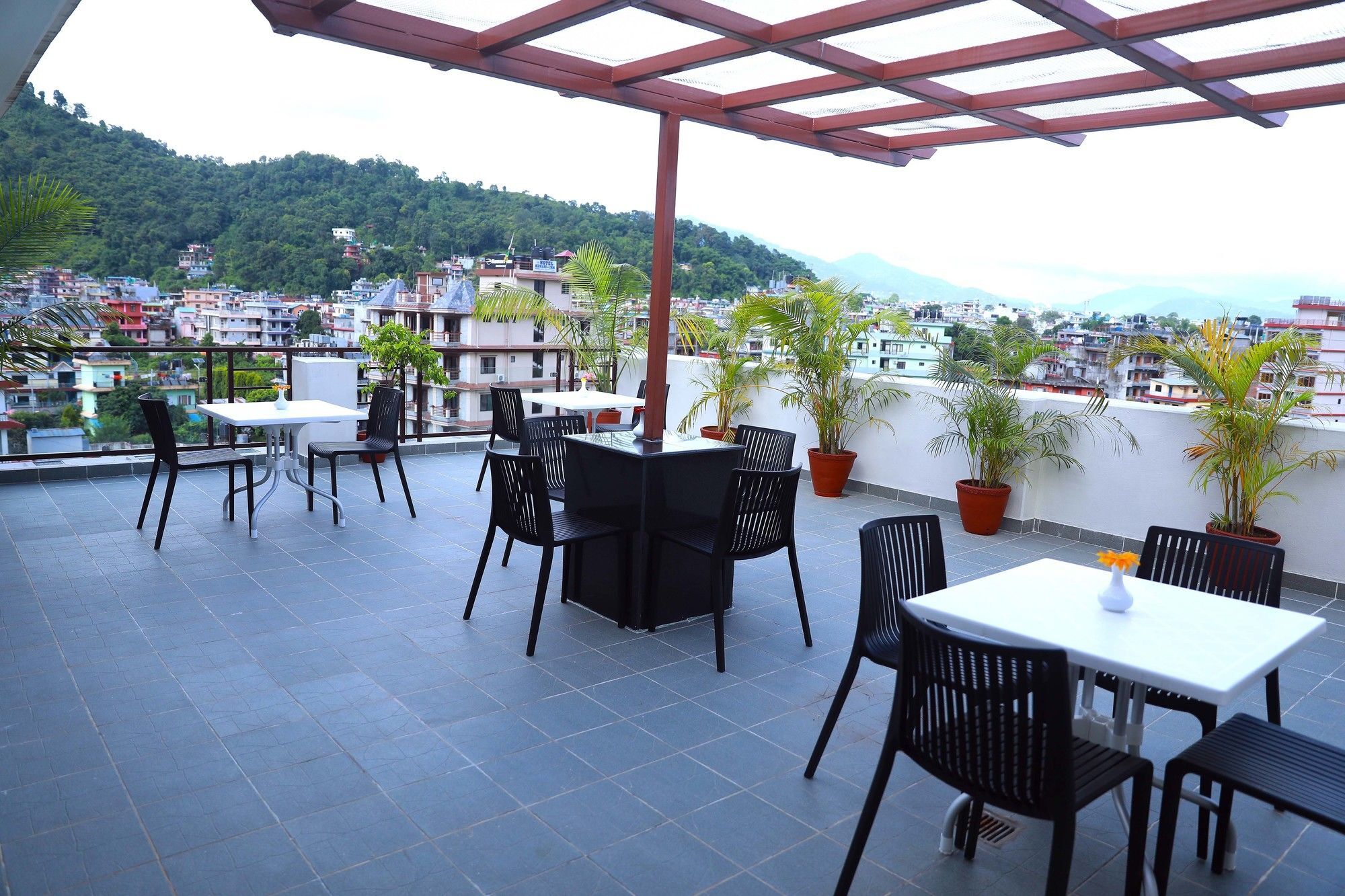 Hotel Haven O' Ganga Похара Екстериор снимка